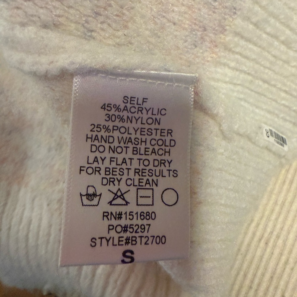 Storia White Crew Neck Sweater with Fuzzy Accents - Picture 5 of 7